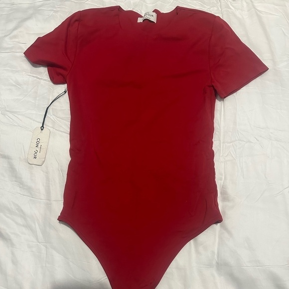 Contour short sleeve bodysuit in sold out red colorway - Picture 4 of 5